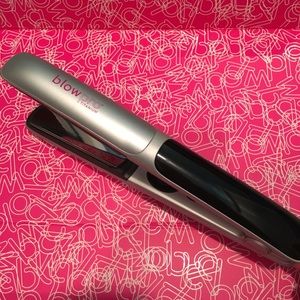 Blowpro Titanium Flat Iron